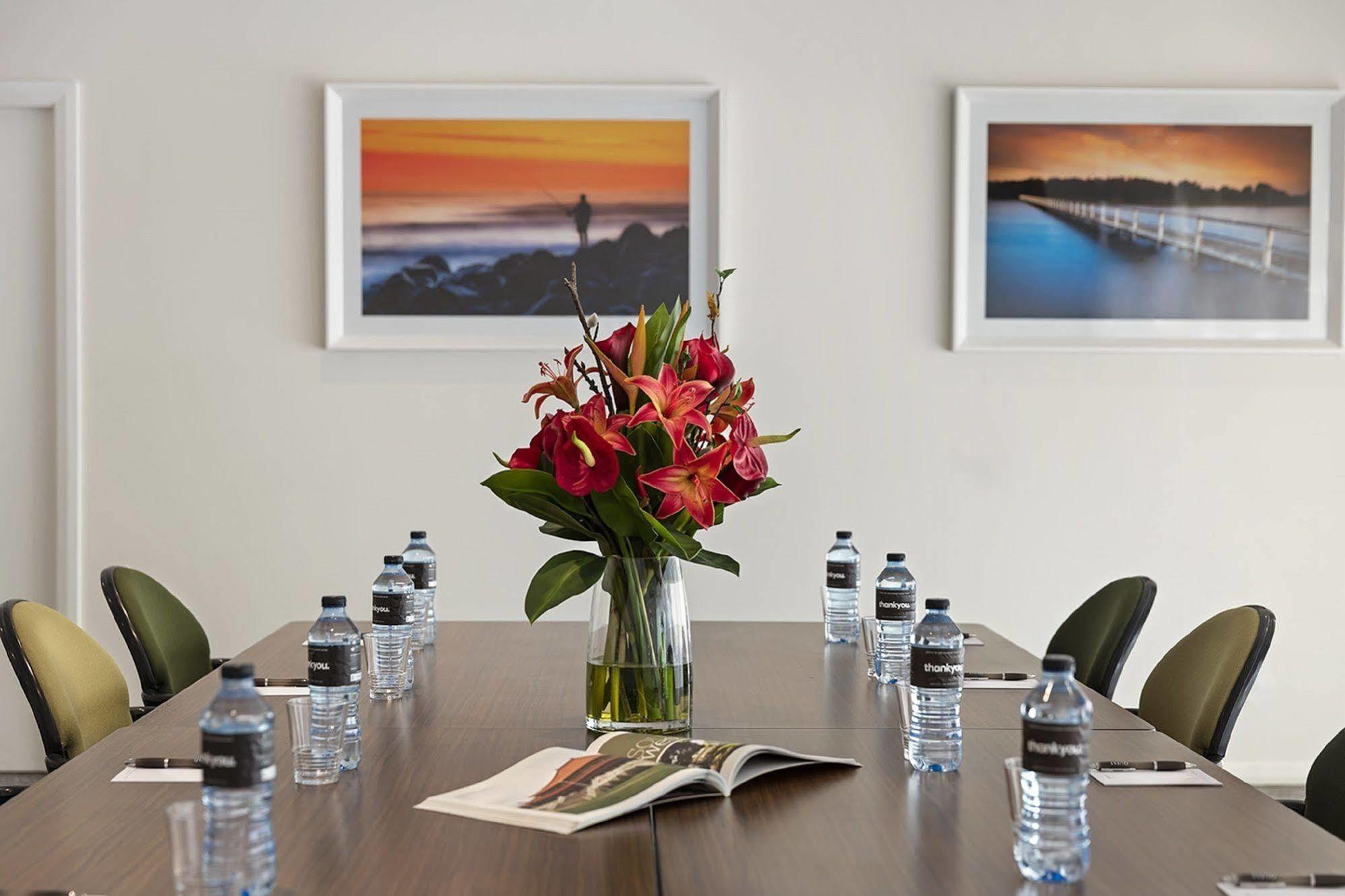 Quest Wollongong Aparthotel Exterior photo